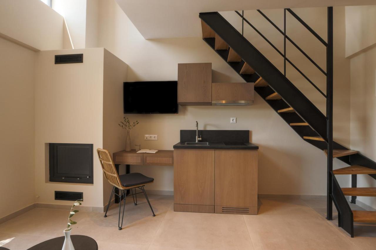 Elivia Boutique Suites Almiropótamos Eksteriør billede