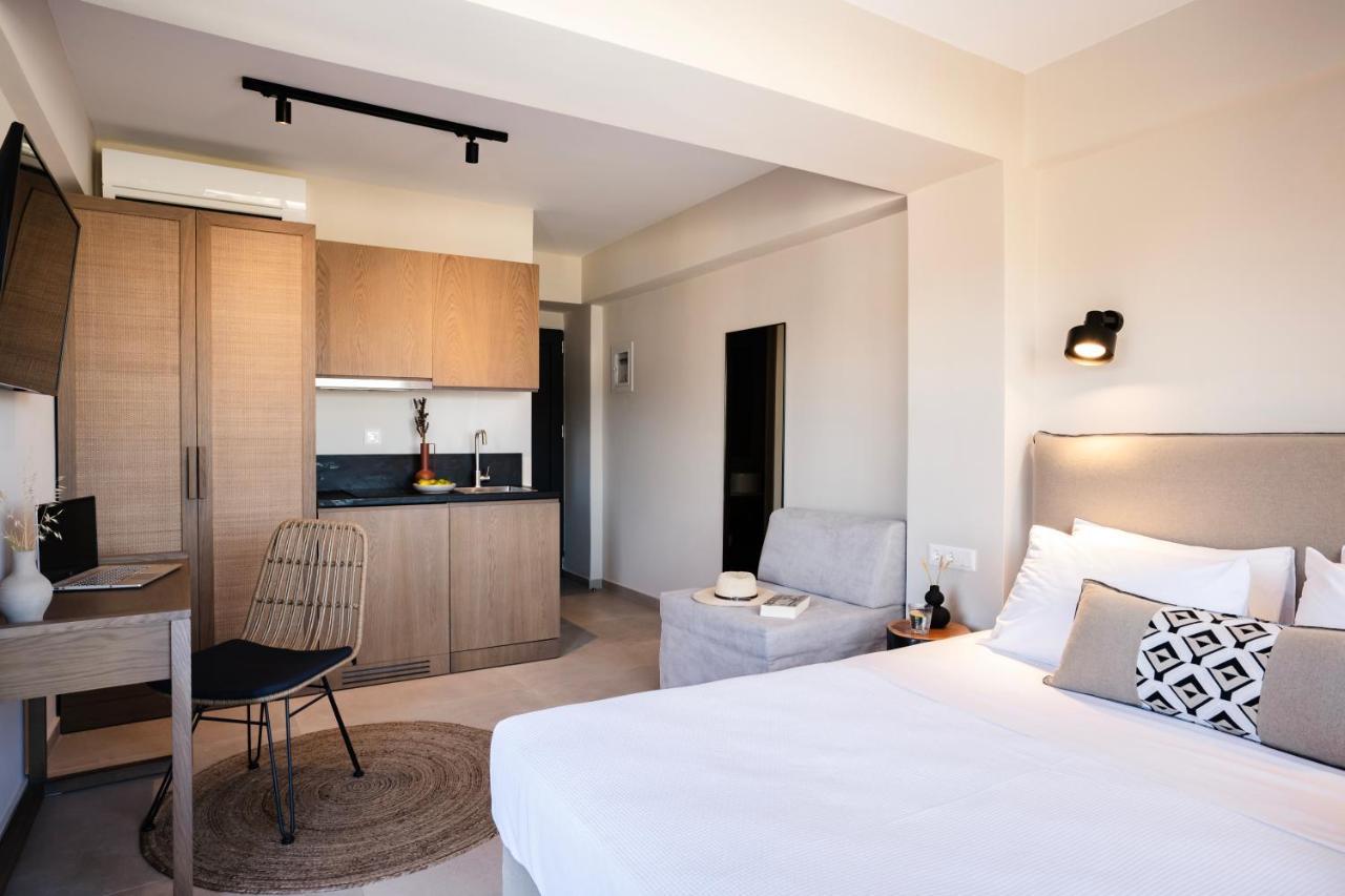 Elivia Boutique Suites Almiropótamos Eksteriør billede