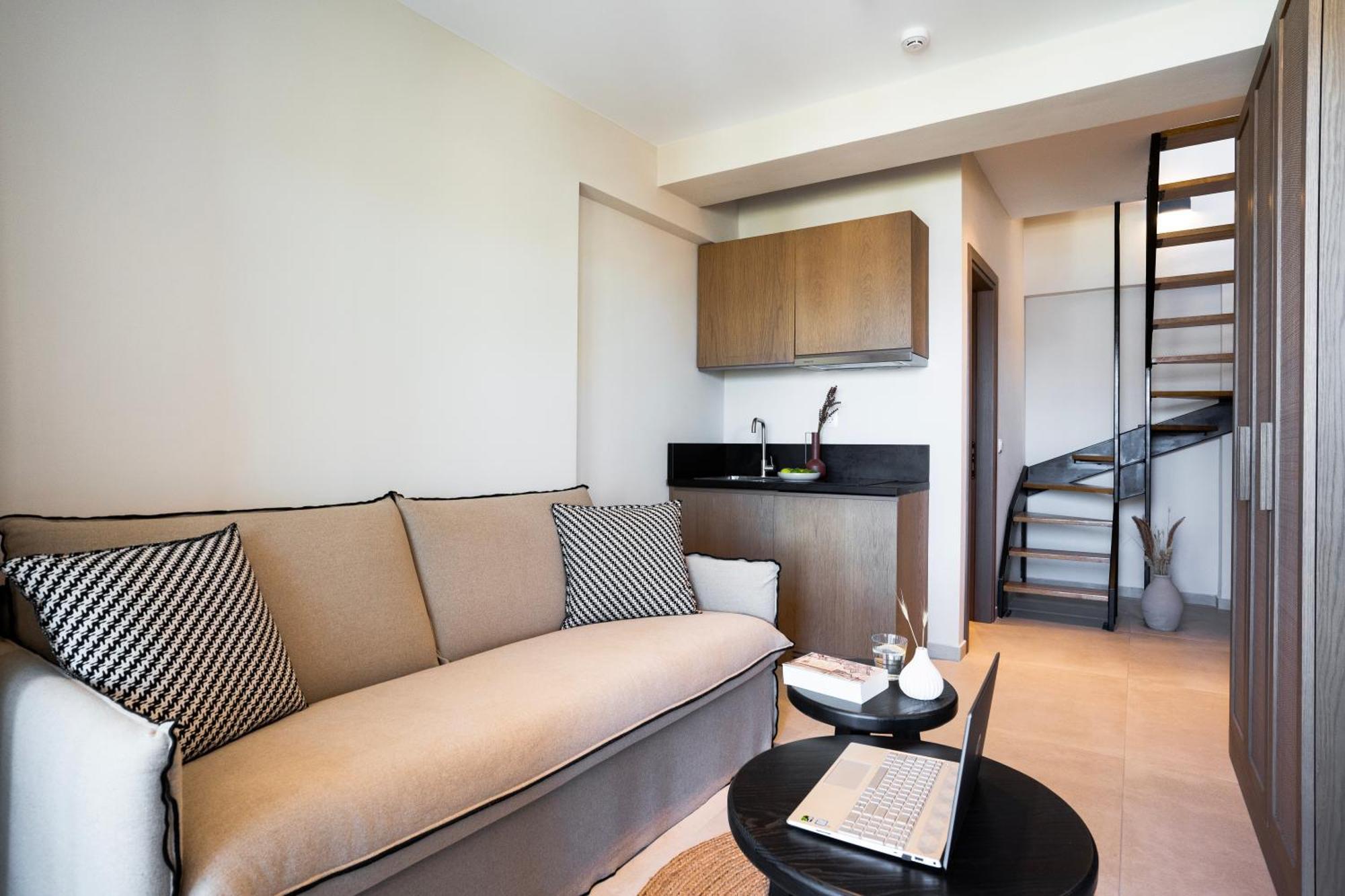 Elivia Boutique Suites Almiropótamos Eksteriør billede